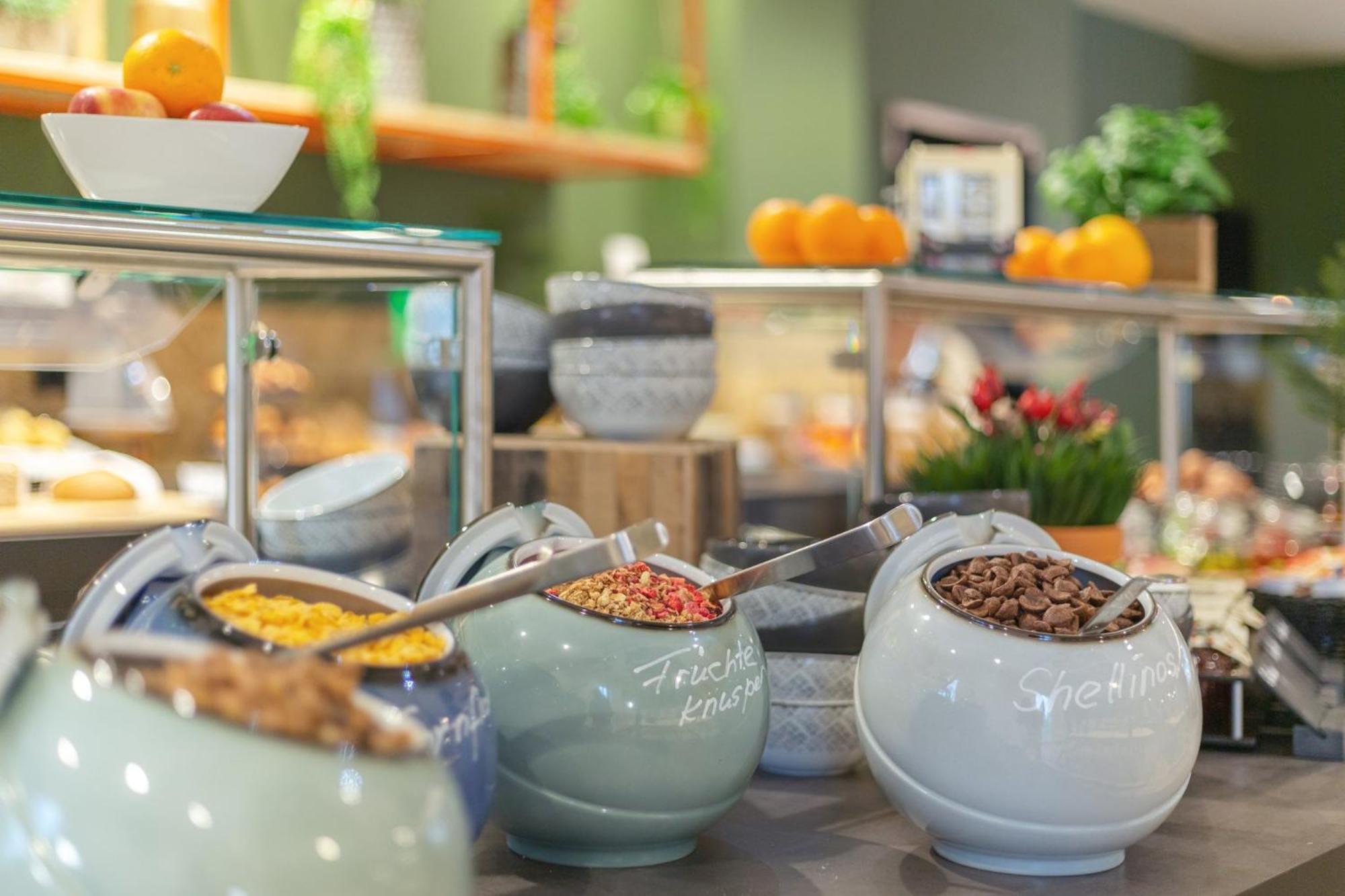 Holiday Inn - The Niu, Amity Potsdam By Ihg Buitenkant foto