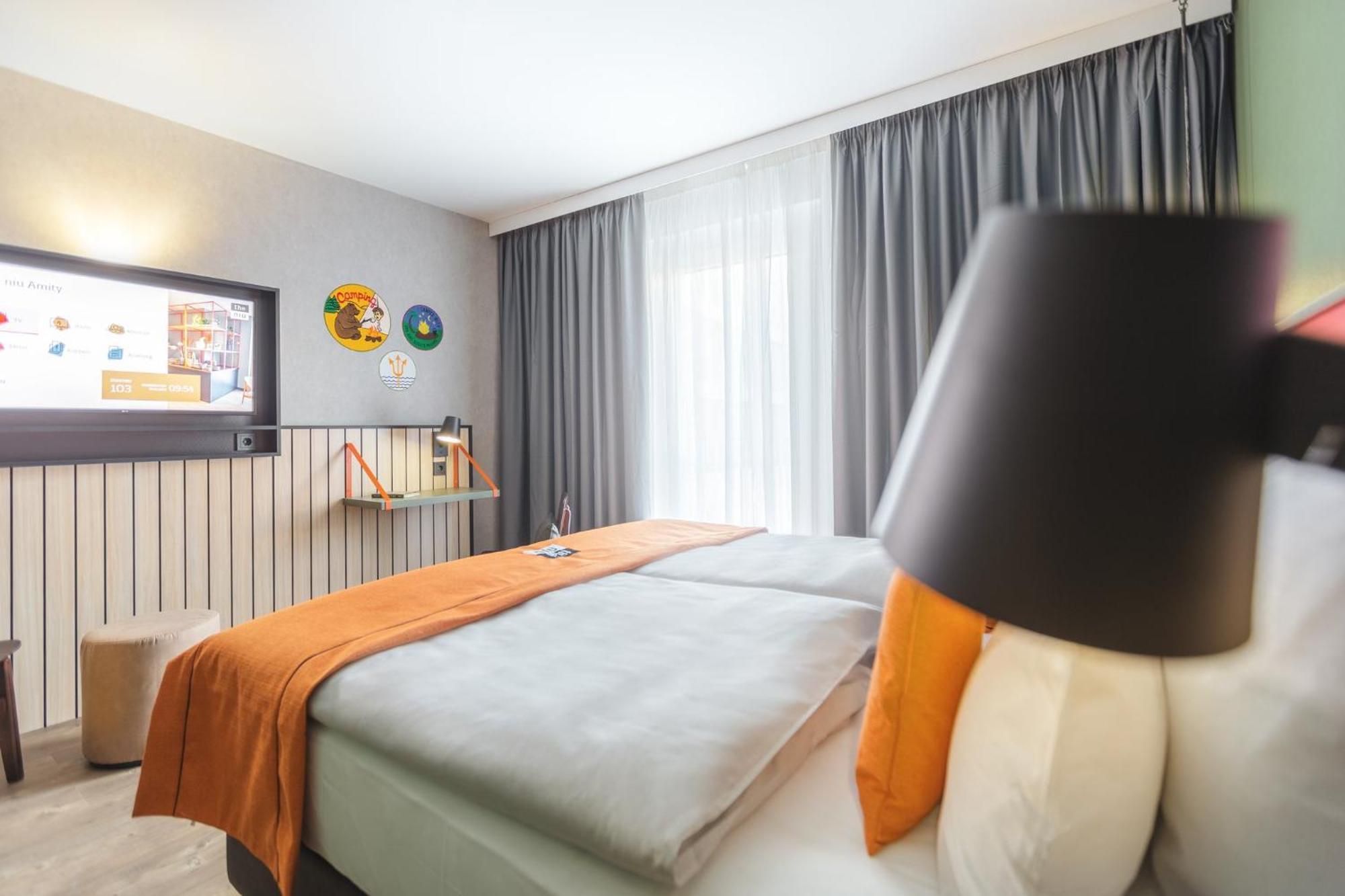 Holiday Inn - The Niu, Amity Potsdam By Ihg Buitenkant foto