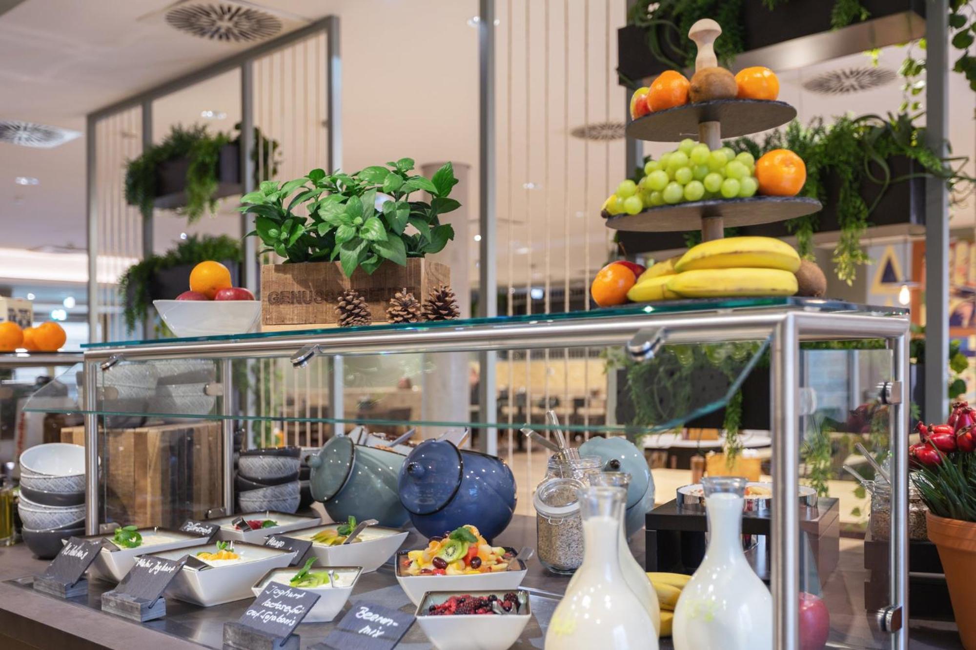 Holiday Inn - The Niu, Amity Potsdam By Ihg Buitenkant foto